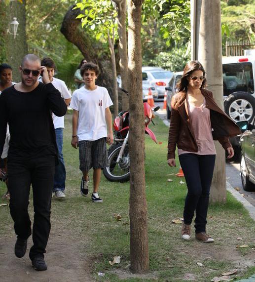 Murilo Benício aparece careca no Rio de Janeiro