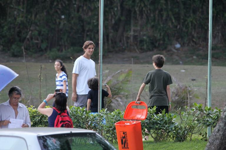 Vladimir Brichta com os filhos