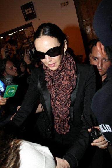 Mick Jagger desembarcou em Cuzco, no Peru, com o filho Lucas Jagger e a namorada L'Wren Scott