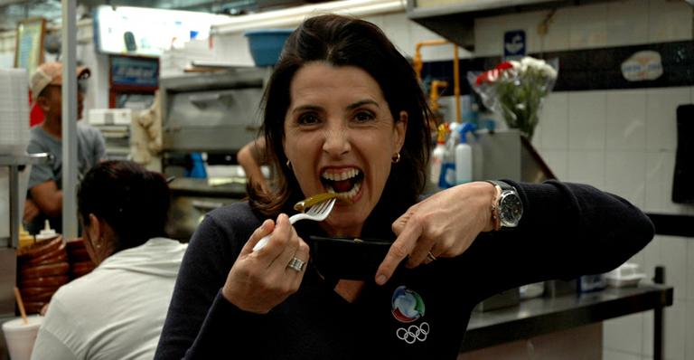 Magic Paula brinca com pimenta no Mercado Municipal de Guadalajara