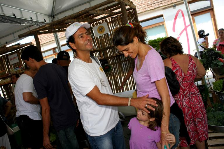 Marcos Palmeira com Cynthia Howlett e a filha, Manoela