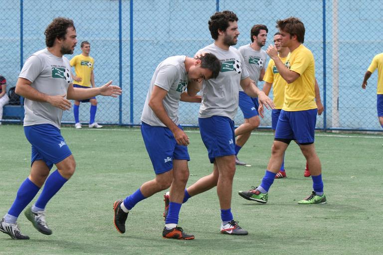 Time comemora gol