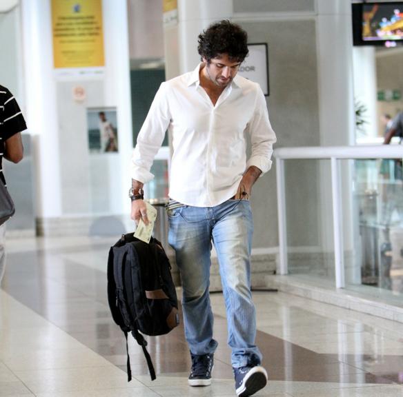 Eriberto Leão pelo Aeroporto Santos Dumont, no Rio de Janeiro