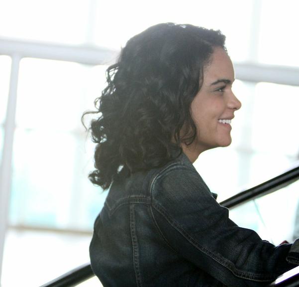 Carol Macedo é clicada no Aeroporto Santos Dumont