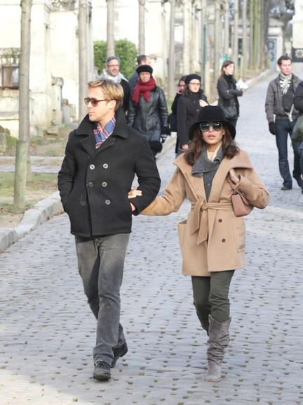 Ryan Gosling e Eva Mendes namoram em Paris