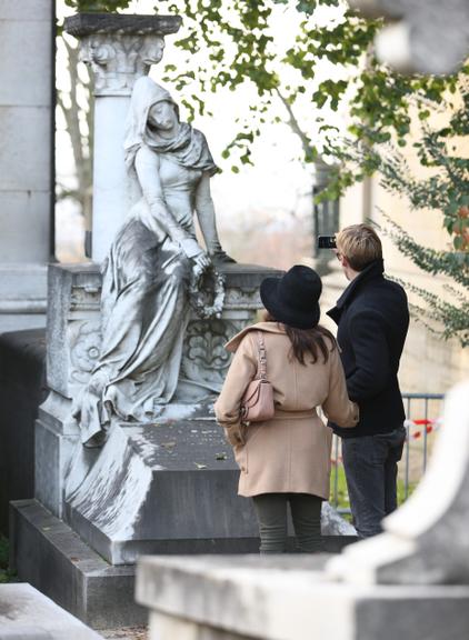 Ryan Gosling e Eva Mendes namoram em Paris