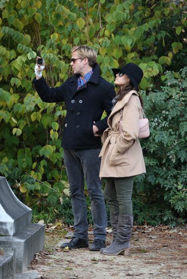 Ryan Gosling e Eva Mendes namoram em Paris