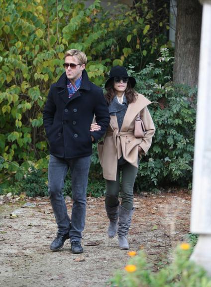 Ryan Gosling e Eva Mendes namoram em Paris