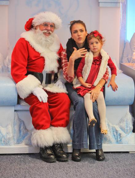 Filha de Jessica Alba pede presentes ao Papai Noel 