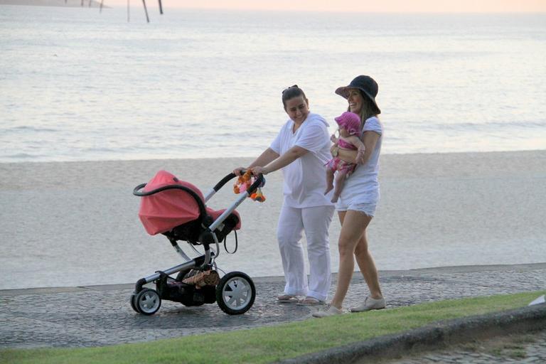 Fernanda Pontes com a filha, Maria Luiza