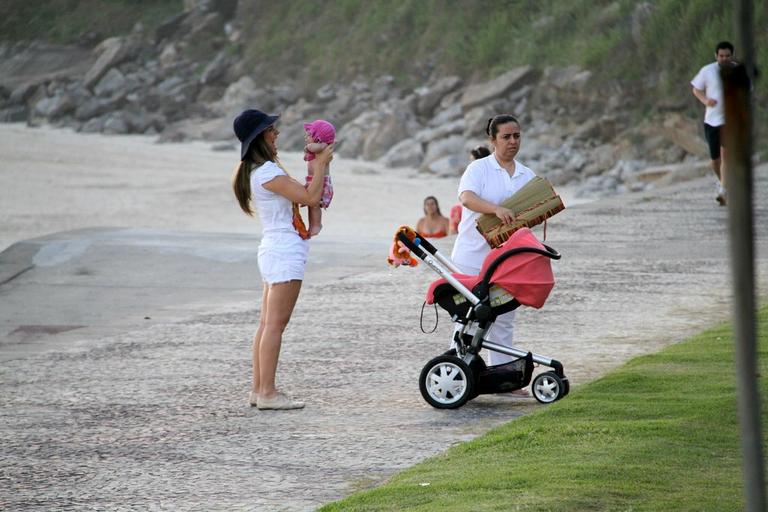 Fernanda Pontes com a filha, Maria Luiza