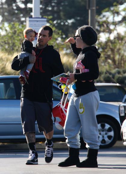 Com seis meses, filha de Pink já tem estilo 