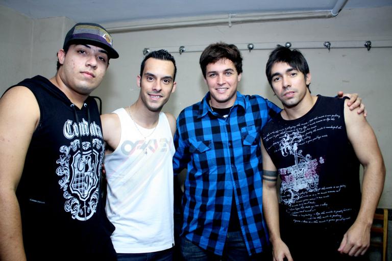 Felipe Dylon e banda