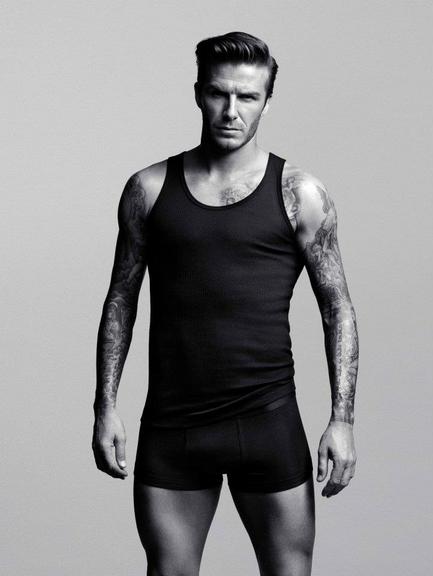 David Beckham faz ensaio para sua linha de roupas íntimas