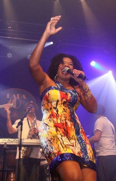 Margareth Menezes canta durante o 'Ensaios Afropop'