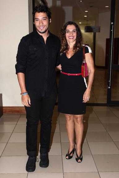 Bruno Fagundes com a mãe, Mara Carvalho