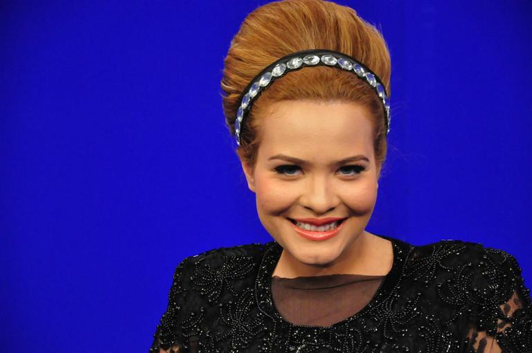 Geisy Arruda se transforma em Adele para o TV Fama