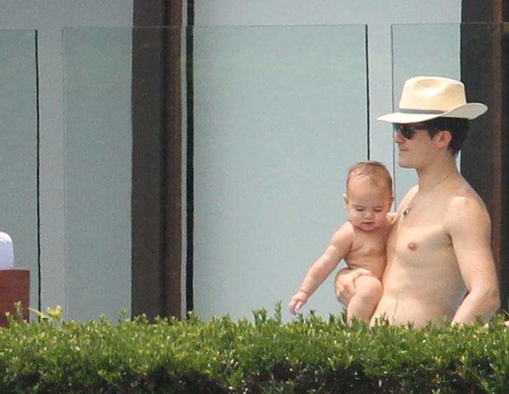 Orlando Bloom e Miranda Kerr de férias com o filho Flynn na Austrália