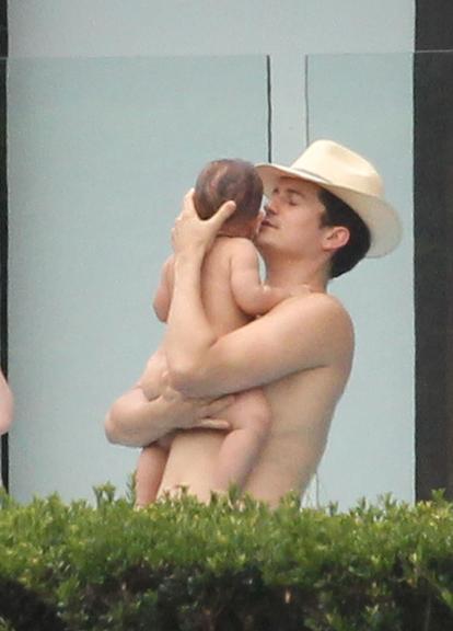 Orlando Bloom e Miranda Kerr de férias com o filho Flynn na Austrália