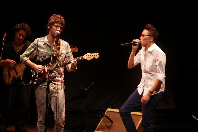 Maria Gadú e Dani Black dividem o palco no Rio