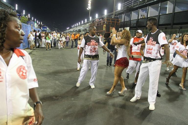 Viviane Araújo brilha em ensaio técnico do Salgueiro