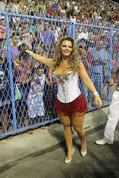 Viviane Araújo brilha em ensaio técnico do Salgueiro