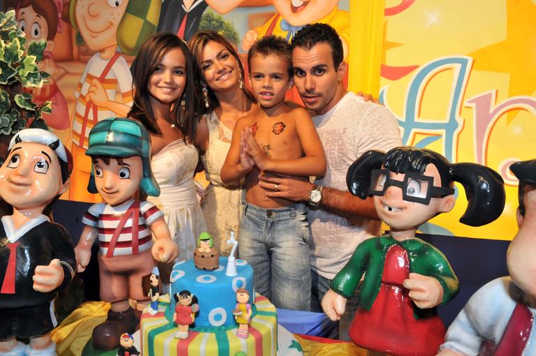 Kelly Key comemora o aniversário do filho Jaime Vitor