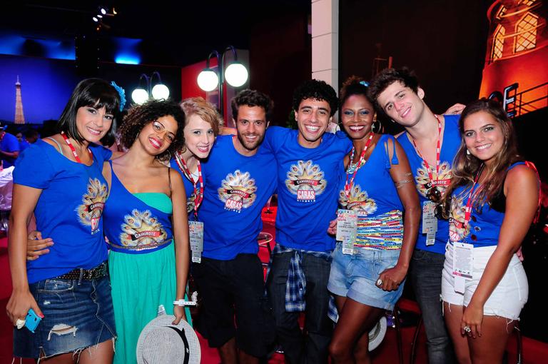 Renata Gelli, Raquel Villar, Marcela Ricca, Alejandro Claveaux, Felipe Haiut, Edvana Carvalho, Gil Coelho e Giovana Ferrer