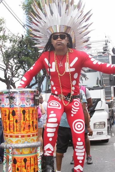 Carlinhos Brown com o Timbalada