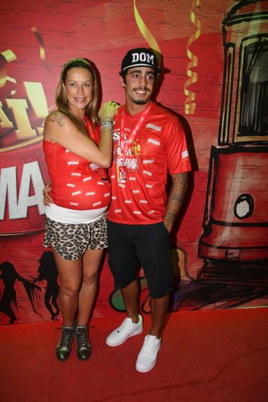 Luana Piovani e o marido Pedro Scooby