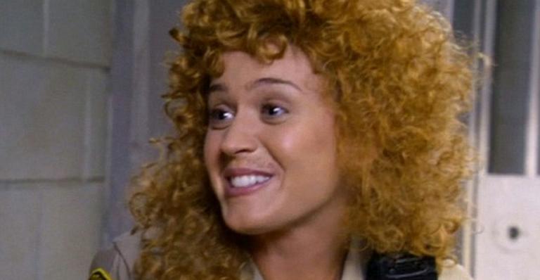 Katy Perry em 'Raising Hope'