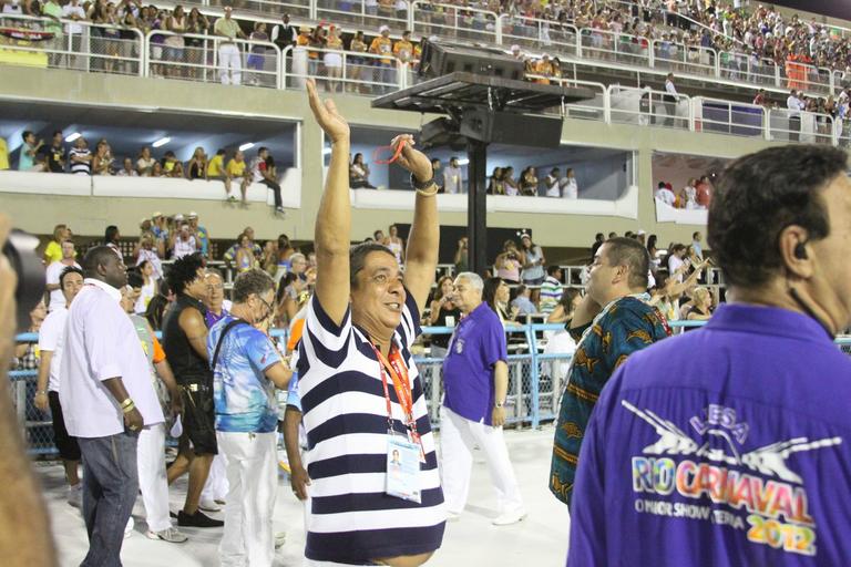 Zeca Pagodinho durante o desfile da Portela