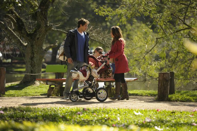 Rodrigo (Rafael Cardoso) e Ana (Fernanda Vasconcellos)