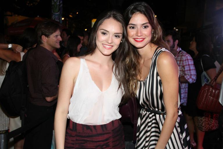 Isabelle Drummond e Thaila Ayala