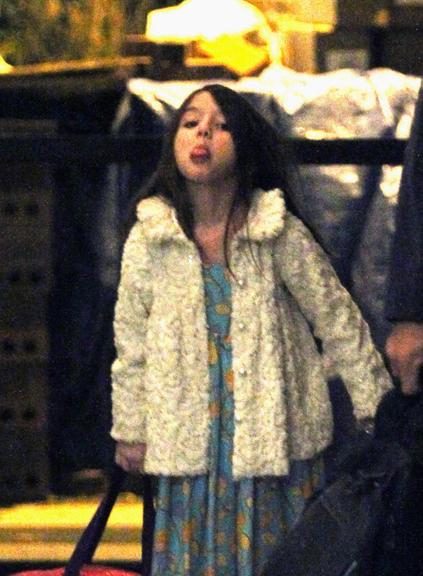 Suri Cruise e suas caretas para os paparazzi