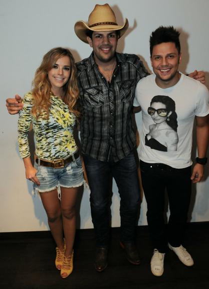 Thaeme e Thiago com o sertanejo Sorocaba