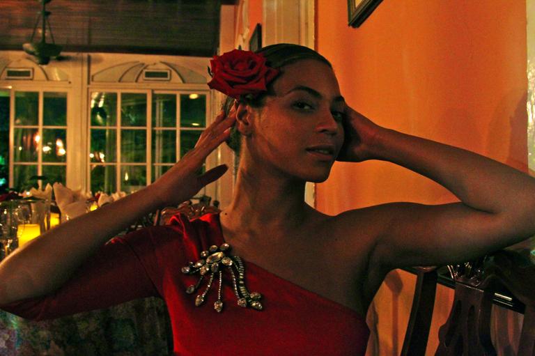 Beyoncé divulga fotos pessoais em Tumblr