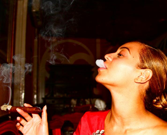 Beyoncé divulga fotos pessoais em Tumblr