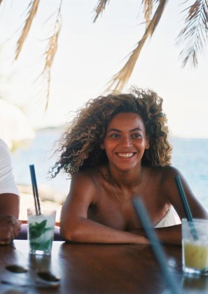 Beyoncé divulga fotos pessoais em Tumblr