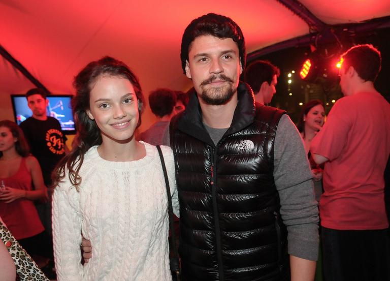 Laura Neiva e Felipe Solari