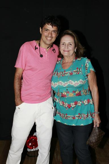 Lucinha Araújo, mãe de Cazuza, com Jorge Vercilo