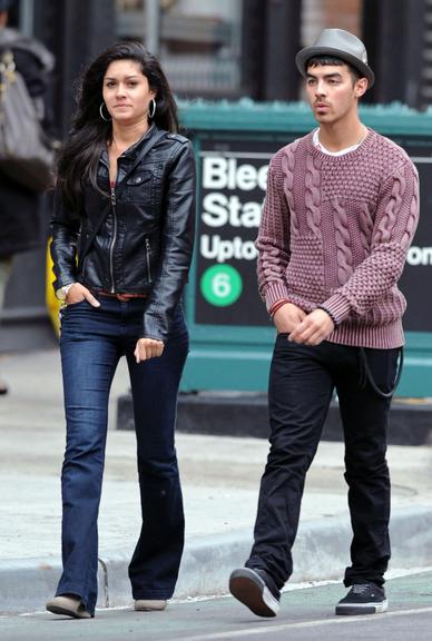 Joe Jonas e Elizabeth Zayas