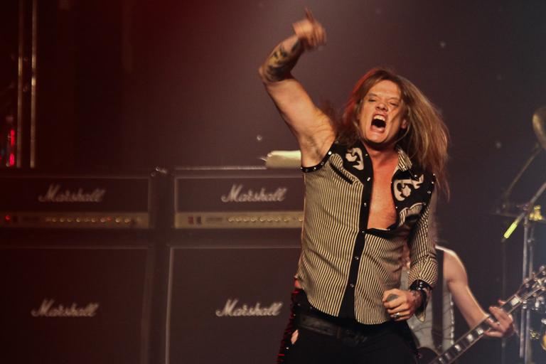 Show de Sebastian Bach, ex-vocalista do Skid Row 