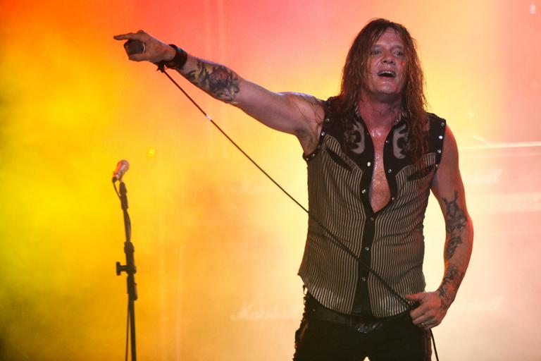 Show de Sebastian Bach, ex-vocalista do Skid Row 