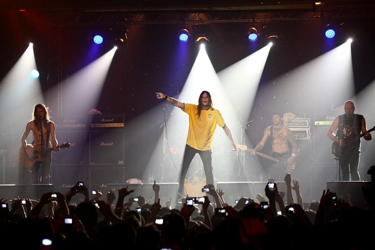 Show de Sebastian Bach, ex-vocalista do Skid Row 