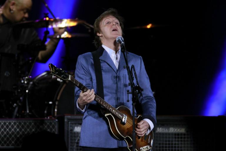 Paul McCartney durante show em Florianópolis