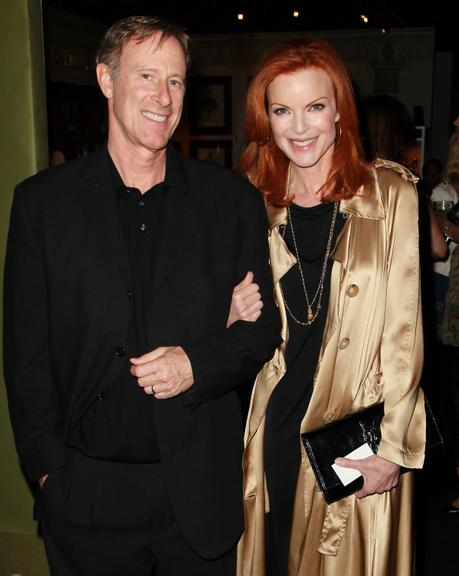 Marcia Cross decidiu deixar o número do seu telefone para o vendedor de flores Tom Mahoney, após visitar sua floricultura. Os dois se casaram dois anos depois do primeiro encontro