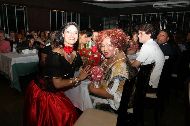 Alice Alves e Alcione