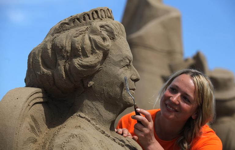 Londres se prepara para Jubileu de Diamante da Rainha Elizabeth II