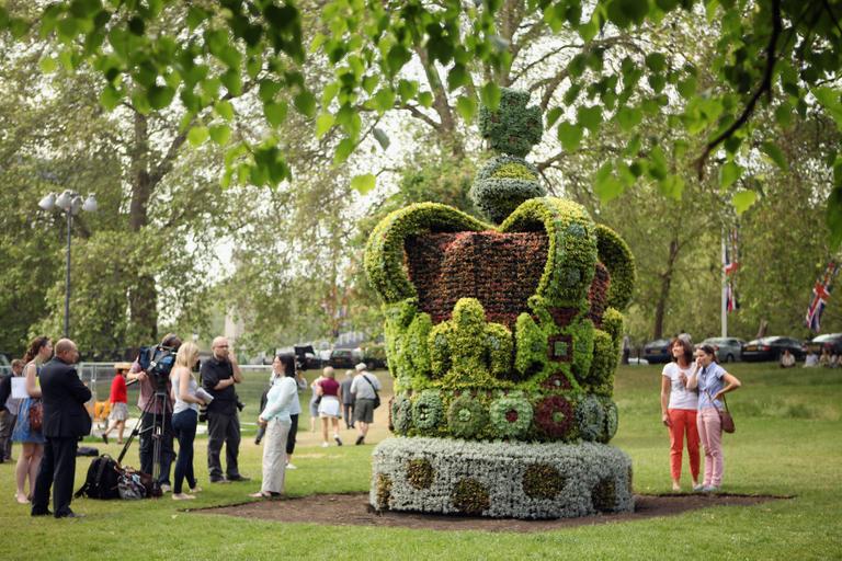 Londres se prepara para Jubileu de Diamante da Rainha Elizabeth II